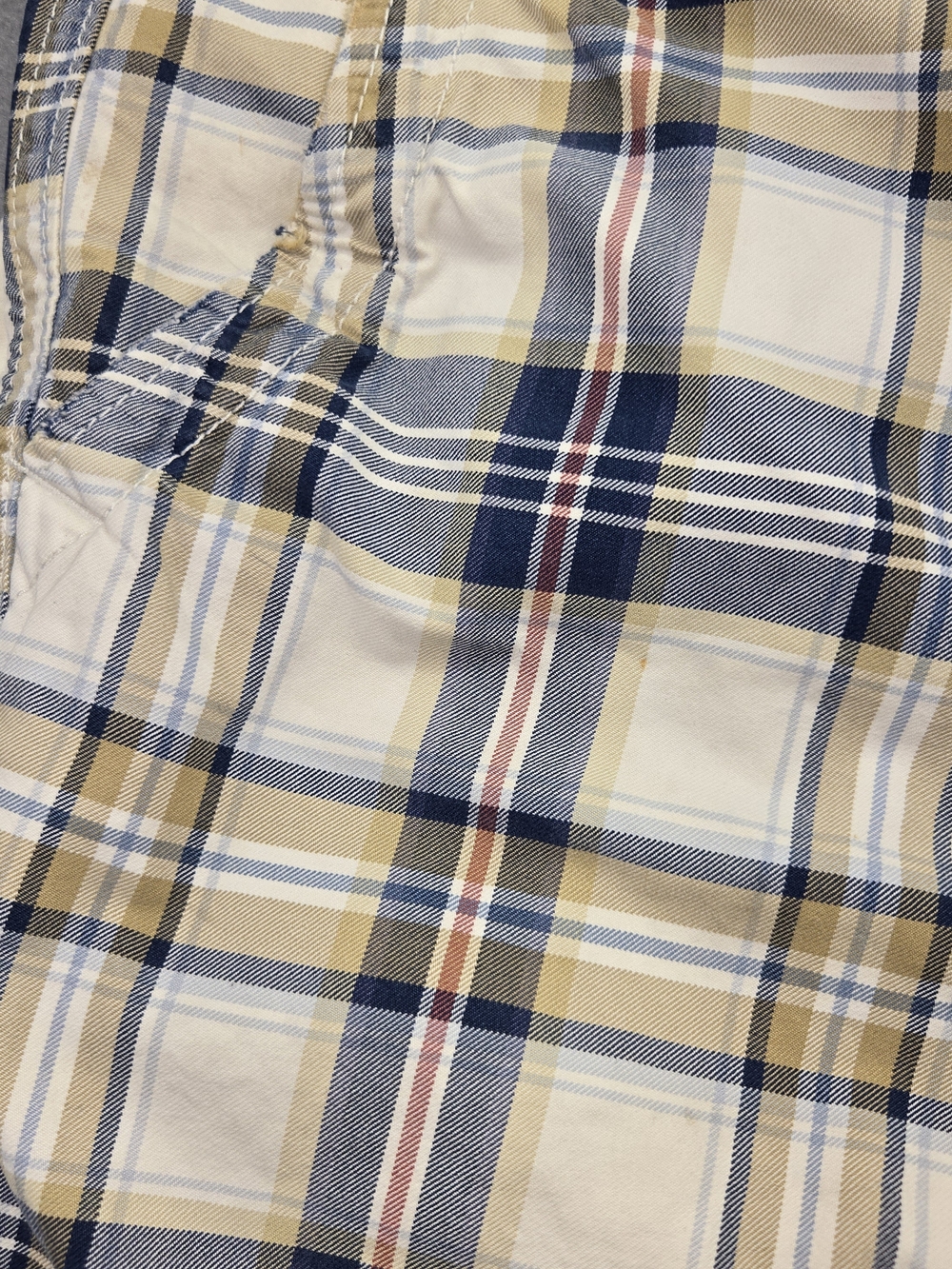 Abercrombie & Fitch Men's Plaid Cargo Shorts - Cream, Blue & Tan - Picture 3 of 10